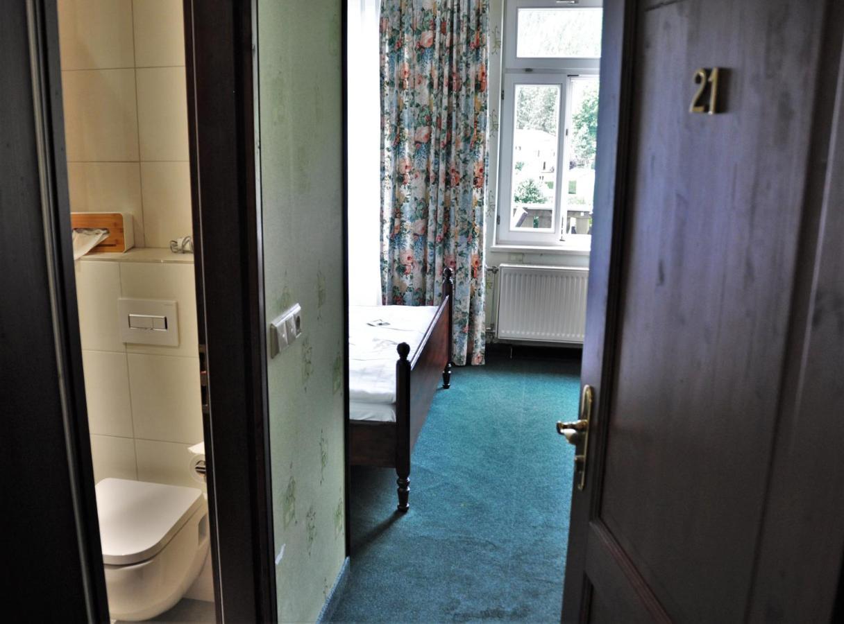 Flair-Hotel Waldfrieden Oberweißbach Kültér fotó