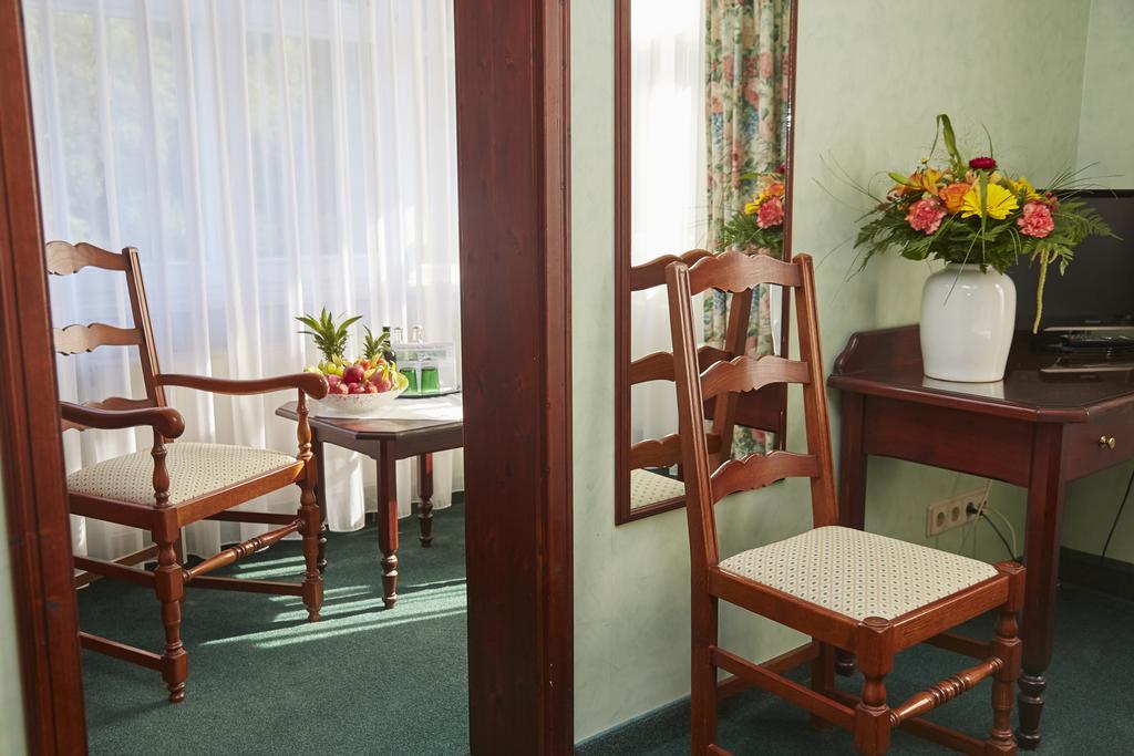Flair-Hotel Waldfrieden Oberweißbach Kültér fotó