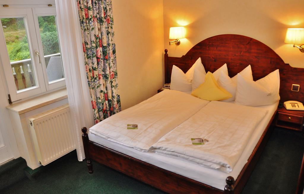 Flair-Hotel Waldfrieden Oberweißbach Kültér fotó