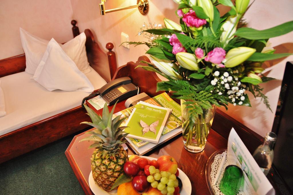 Flair-Hotel Waldfrieden Oberweißbach Kültér fotó