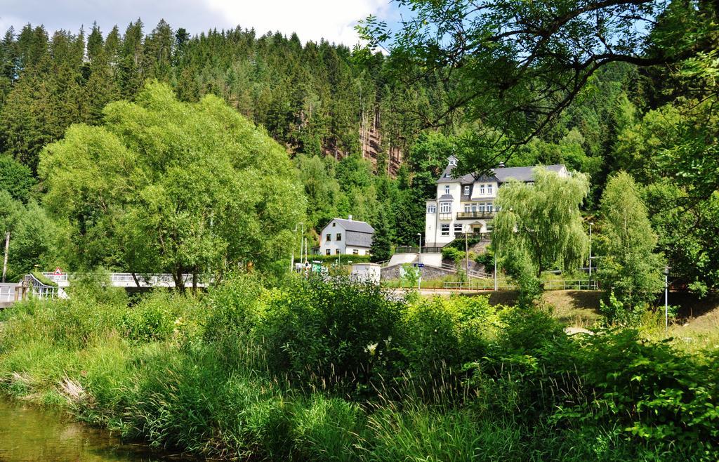 Flair-Hotel Waldfrieden Oberweißbach Kültér fotó