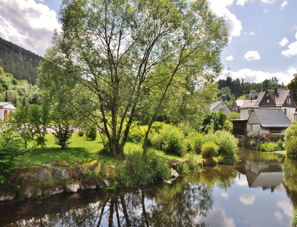 Flair-Hotel Waldfrieden Oberweißbach Kültér fotó