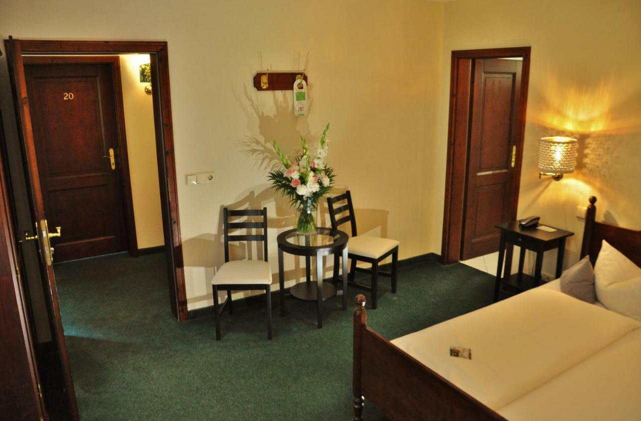 Flair-Hotel Waldfrieden Oberweißbach Kültér fotó