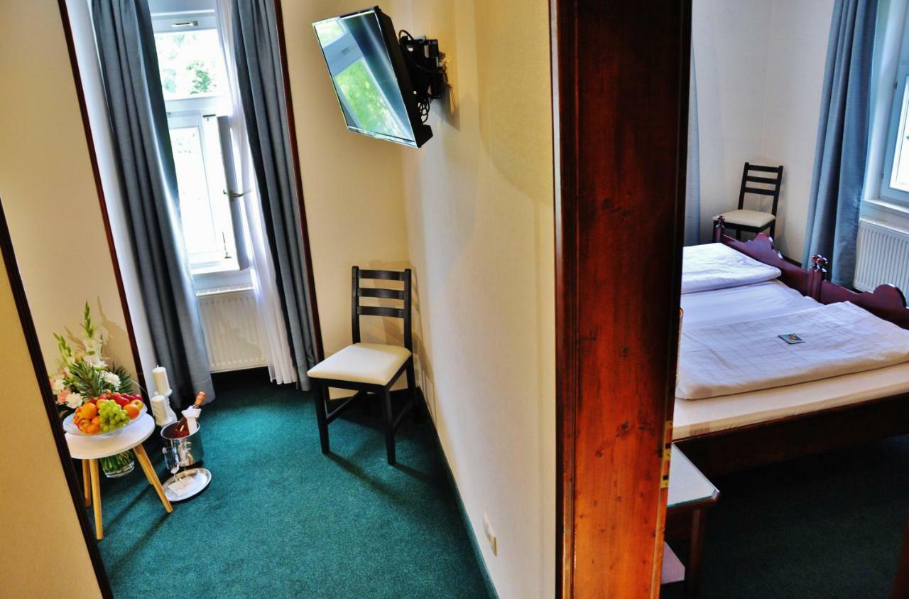 Flair-Hotel Waldfrieden Oberweißbach Kültér fotó