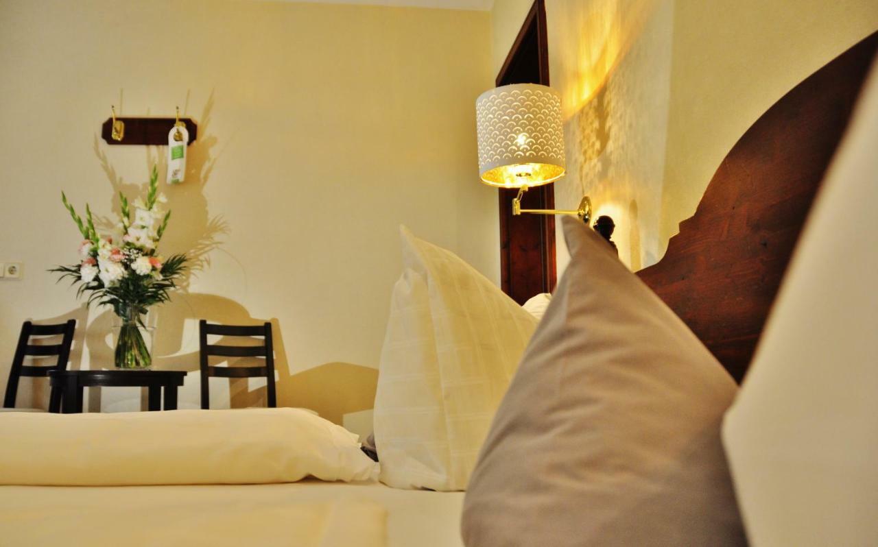 Flair-Hotel Waldfrieden Oberweißbach Kültér fotó